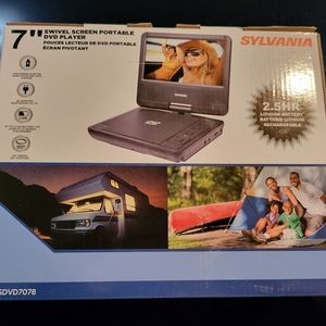 Sylvania SDVD7078 7" Swivel screen portable DVD player